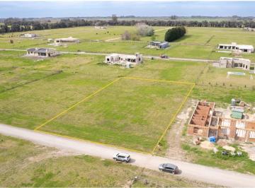 Terreno · 2492m² · Lote de 2000 m² en Carlos Keen Barrio Cerrado