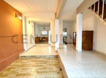 Casa · 239m² · 4 Ambientes · 1 Cochera · Venta Duplex 4 Ambientes Apto Credito