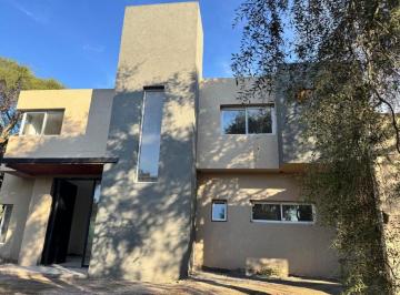 Casa de 7 ambientes, Córdoba · Casa en Venta | Country El Bosque - a Estrenar