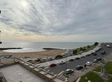 Departamento · 121m² · 4 Ambientes · 1 Cochera · Pisos 4 Ambientes