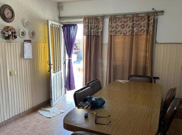 Casa · 143m² · 4 Ambientes · Casa en Venta 3 Dorm en Hector Paniza 2900 - Zona Ruta 20