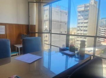 Oficina comercial de 2 ambientes, Rosario · Oficina en Galería La Favorita
