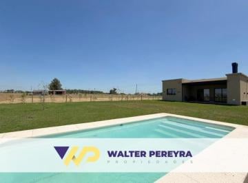 Quinta vacacional · 45m² · 3 Ambientes · Casa Quinta en Venta - Barrio "El Candil Joven"