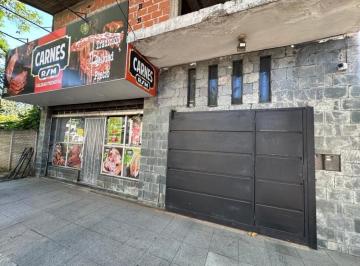 Local comercial · 230m² · 3 Ambientes · 1 Cochera · Local con Vivienda en Venta. Ideal Inversor!