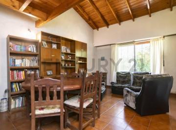 Casa · 120m² · 5 Ambientes · Casa Quinta en Villa Elisa con 4 Dorm.