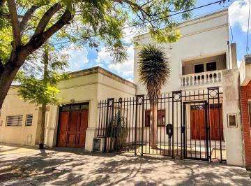 JSP-JSP-4862_2 · Venta de Casa 3 Dorm., La Plata en Calle 42 Entre 27 y 28