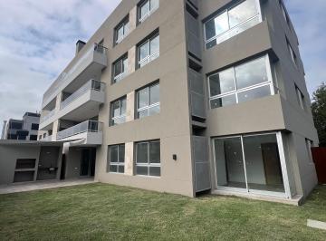 Departamento de 4 ambientes, Berazategui · Departamento de 4 Amb en Alquiler en Fincas de Hudson