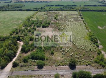 Campo · 108000m² · Hermoso Campo de 10 Hectáreas en Cercanías a Pueblo Rural en un Entorno Natural y Al Alcance de Todo