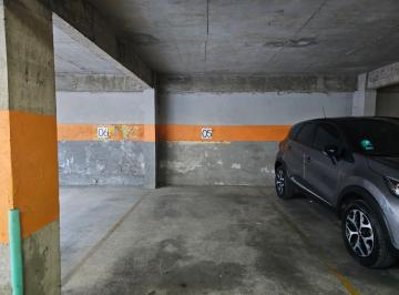 Garage · 12m² · Mario Bravo 800 Cochera Fija y Cubierta en Venta Almagro