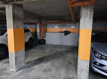 Garage · 12m² · Mario Bravo 800 Cochera Fija y Cubierta en Venta Almagro