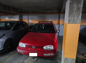 Garage · 12m² · Mario Bravo 800 Cochera Fija y Cubierta en Venta Almagro