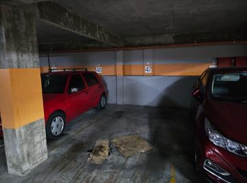 Garage · 12m² · Mario Bravo 800 Cochera Fija y Cubierta en Venta Almagro