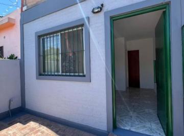 PH · 30m² · 2 Ambientes · Alquiler Casa Tipo PH 2 Ambientes, Merlo