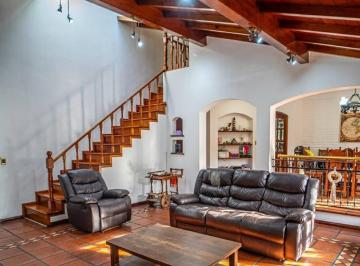 Casa · 350m² · 7 Ambientes · 7 Cocheras · Casa Adrogue Oportunidad