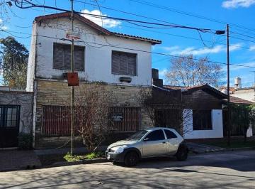 Casa · 150m² · 4 Ambientes · Casa Chalet en Venta en Haedo, Morón, G. B. a. Zona Oeste