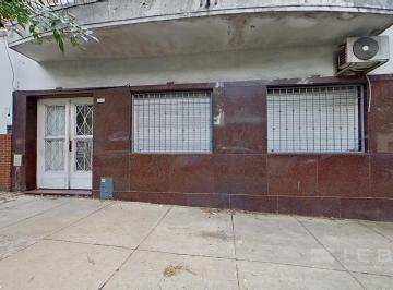PH · 188m² · 5 Ambientes · Venta PH Flores 188 m² Patio Terraza Terreno