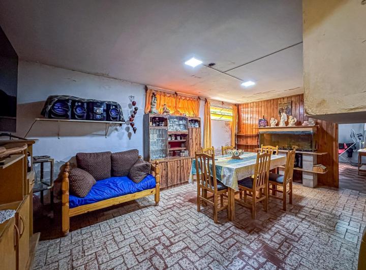 Casa · 153m² · 5 Ambientes · 1 Cochera