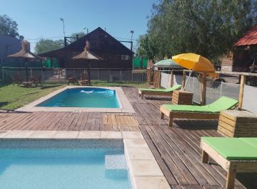 Casa · 300m² · Complejo de Cabañas en El Challao