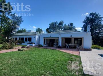 Quinta vacacional · 180m² · 5 Ambientes · 1 Cochera · Venta Casa 5 Ambientes con Pileta & Parque Los Cardales Country Club Apto Crédito