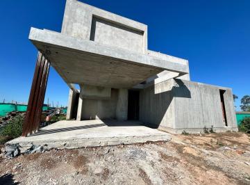 Casa · 155m² · 5 Ambientes · 3 Cocheras · Venta Casa Lagos de Canning II Ezeiza - 5 Amb / Pileta / a Terminar / Financiacion / Permuta/