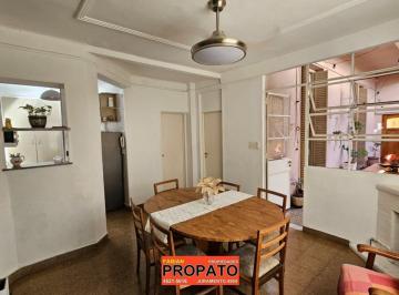 PH de 4 ambientes, Villa Ortuzar · PH de 4 Ambientes Al Frente con Entrada Independiente, Patio y Terraza Propia! Sin Expensas!