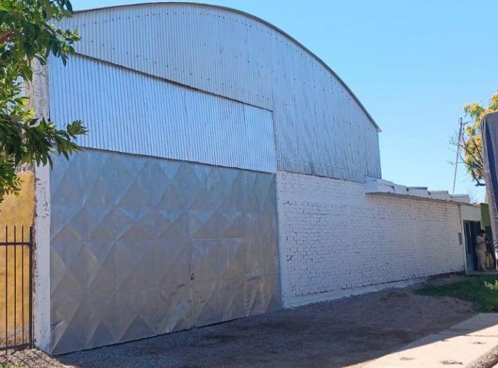 Bodega-Galpón · 680m² · 2 Ambientes