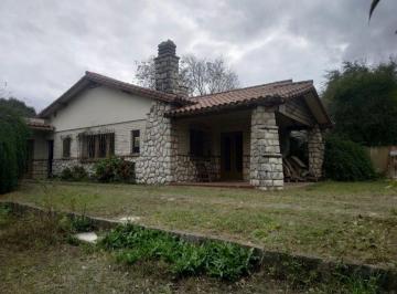 Casa de 4 ambientes, La Falda · Casa en Venta en La Falda