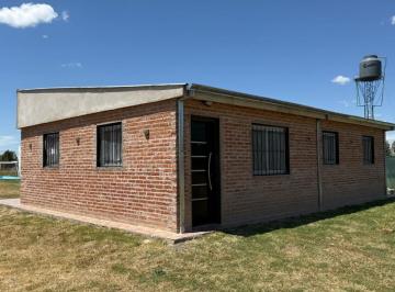 Casa de 4 ambientes, Ranchos · Casa de 70 m². con Pileta, Ubicada en Ranchos, Partido de Gral. Paz.
