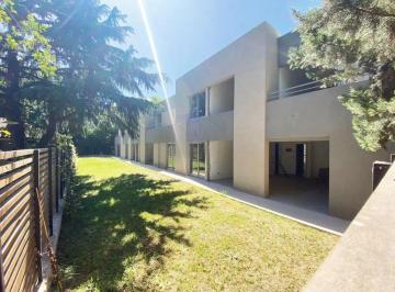 Casa · 82m² · 3 Ambientes · 1 Cochera · Casa - Benavidez