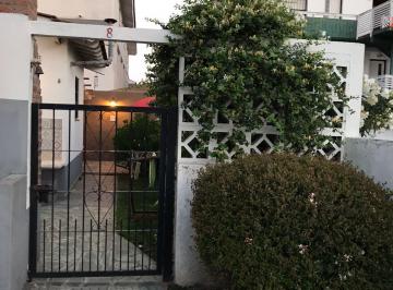 PH de 2 ambientes, Villa Gesell · PH Villa Gesell 2 Amb Reciclado Apto Credito