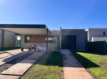 Casa de 7 ambientes, Carrodilla · Espectacular Casa a Estrenar en El Barrio Privado Gran Boedo