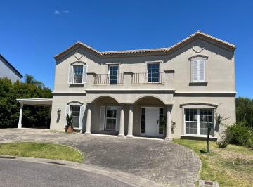 Casa de 7 ambientes, Tigre · Casa en Barrancas con Muy Buena Vista Al Lago y Gran Terreno 4 Cuartos