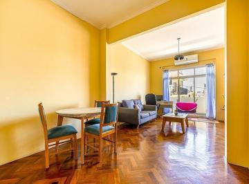 Departamento · 67m² · 3 Ambientes · 3 Ambientes con Balcón Reciclado en Monserrat