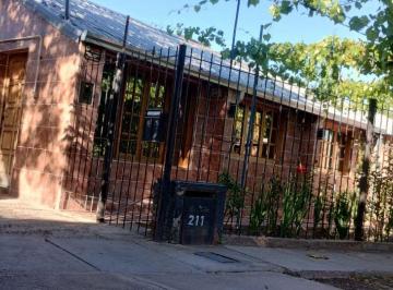 Casa de 4 ambientes, San Rafael · Casa en Venta Zona Rama Caida