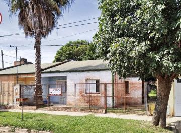 Casa de 3 ambientes, Ciudad de Santa Fe · Se Vende Casa 3 Amb/ Callejón Funes 2100 - Zona Norte - Barrio La Esmeralda. ¡Apto Crédito!