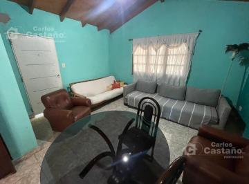 Casa · 270m² · 5 Ambientes · Chalet en Los Polvorines