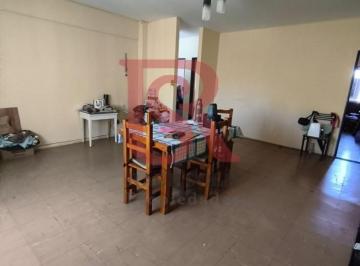 Departamento · 86m² · 4 Ambientes · Lp - Venta! Amplio Departamento 4 Ambientes en Berazategui