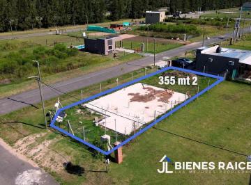 Terreno · 355m² · Terreno en Venta con Platea en Barrio Cardales Chico