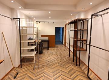 Local comercial , Flores · Local Comercial de 90 m² en Alquiler en Flores Norte