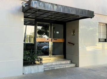 Departamento de 3 ambientes, Vicente López · Departamento 3 Ambientes con Patio en Olivos