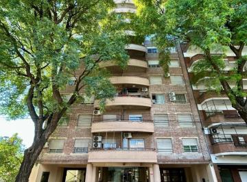 Departamento · 45m² · 2 Ambientes · 1 Cochera · 2 Amb. C/cochera Venta Flores