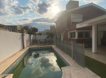 Casa · 260m² · 7 Ambientes · 2 Cocheras · Casa en Venta 3 Dor C/pileta y Cochera - Tejas del Sur I