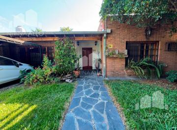 Casa · 141m² · 4 Ambientes · 1 Cochera · Venta Casa Ituzaingo Norte Apto Credito