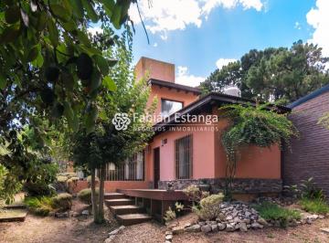 Casa de 4 ambientes, Mar Azul · Casa 4 Ambientes a La Venta - Kika - en Mar Azul
