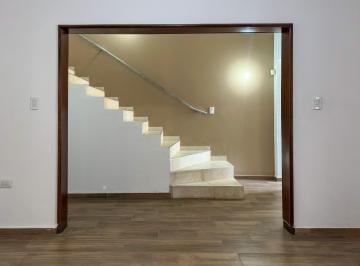 Casa · 537m² · 8 Ambientes · 3 Cocheras · Casa en Venta 4 Dorm. en Barrio Crisol Reciclada