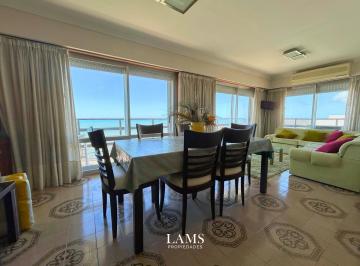 Departamento · 130m² · 4 Ambientes · 1 Cochera · Departamento Edificio Puelche - Alquiler Temporal 3 Amb - Zona Playa Grande