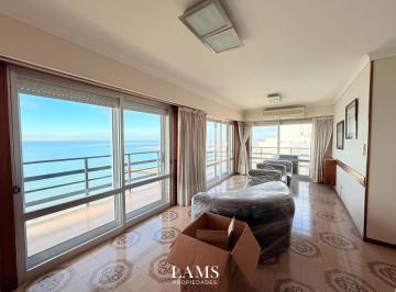 Departamento · 130m² · 4 Ambientes · 1 Cochera · Departamento Edificio Puelche - Alquiler Temporal 3 Amb - Zona Playa Grande