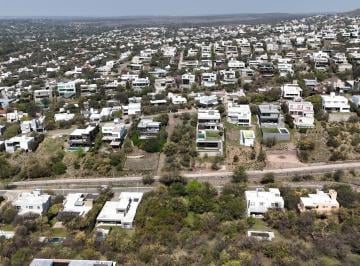 Terreno · 1200m² · Lote en Venta en La Rufina Ubicacion Exclusiva