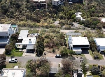 Terreno · 1200m² · Lote en Venta en La Rufina Ubicacion Exclusiva