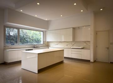 Casa · 700m² · 10 Ambientes · 2 Cocheras · Residencia de Lujo a Estrenar | Altos del Chateau | 4 Suites | Pileta | 700 m²